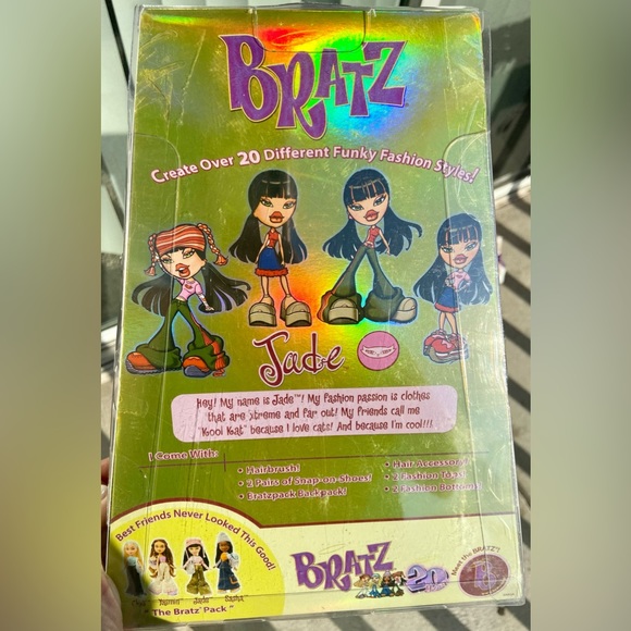 Bratz 20 Yearz Special Edition Original Fashion Doll Jade - Picture 2 of 4